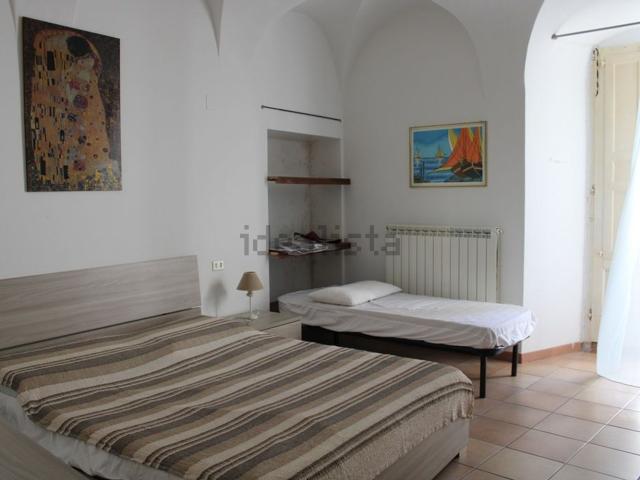Appartamento in vendita di 135 m² in Via Menotti de Francesco, 10