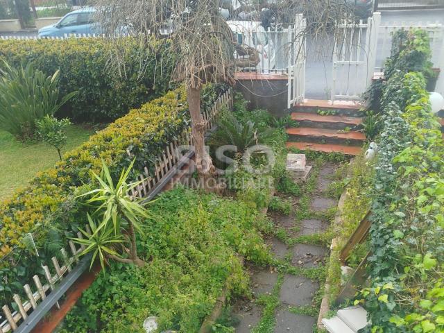 Appartamento in vendita di 135 m² in Via Nino Martoglio, 12