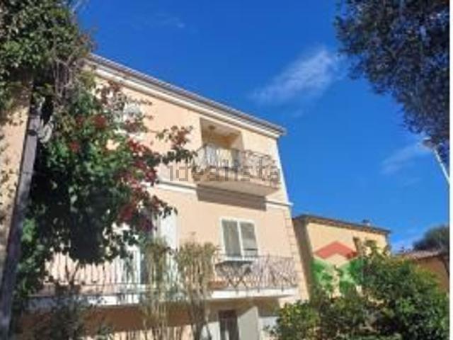 Appartamento in vendita di 135 m² in Via Nuoro, 4