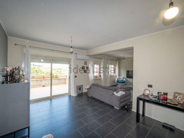 Appartamento in vendita di 135 m² in Via Sofia Idelson, 16