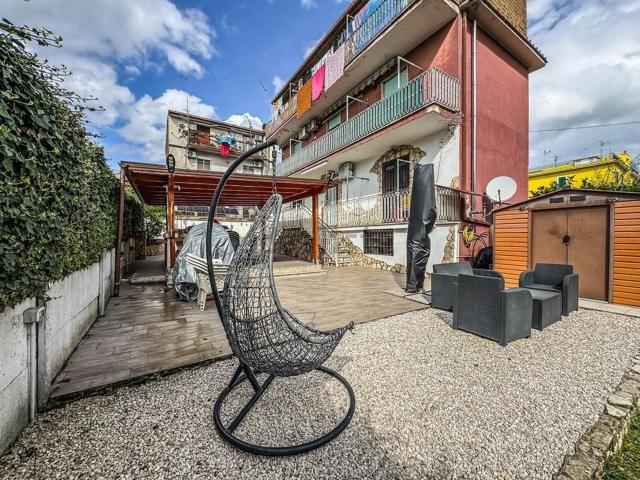 Appartamento in vendita di 135 m² in Via Salvatore Barzilai