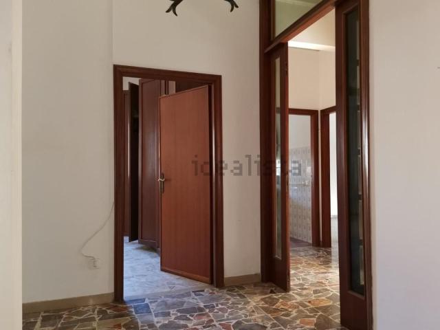 Appartamento in vendita di 135 m² in Via San Gimignano