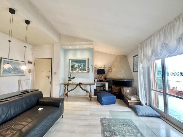 Appartamento in vendita di 135 m² in Via San Pietro