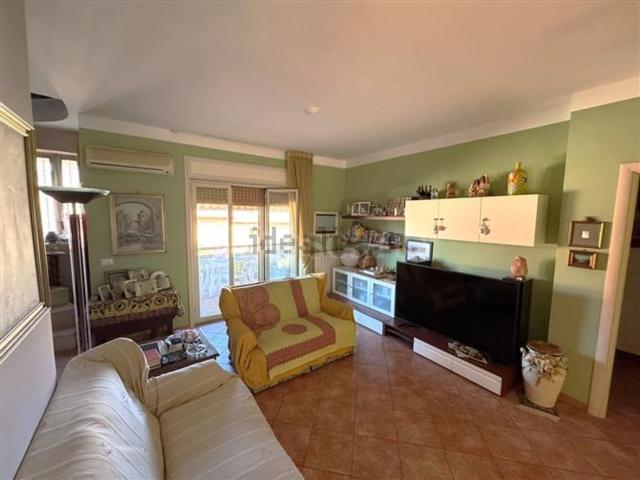 Appartamento in vendita di 135 m² in Via San Sofia