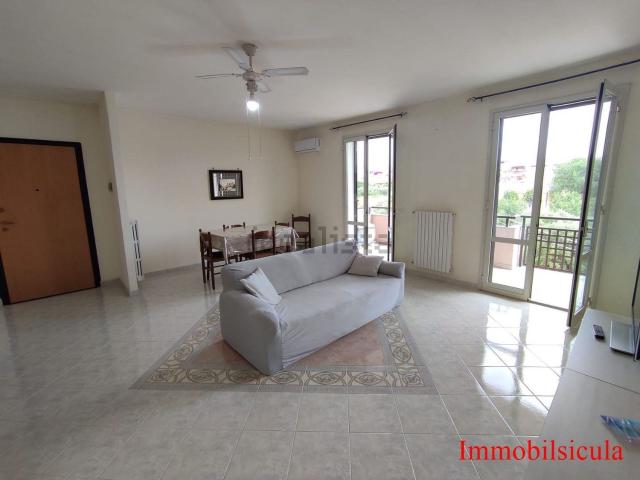 Appartamento in vendita di 135 m² in Via Sandro Pertini, 5