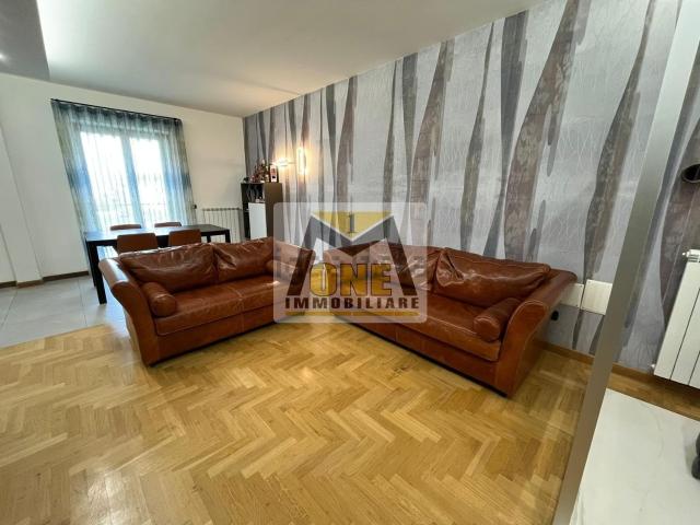 Appartamento in vendita di 135 m² in Via Santa Caterina da Siena