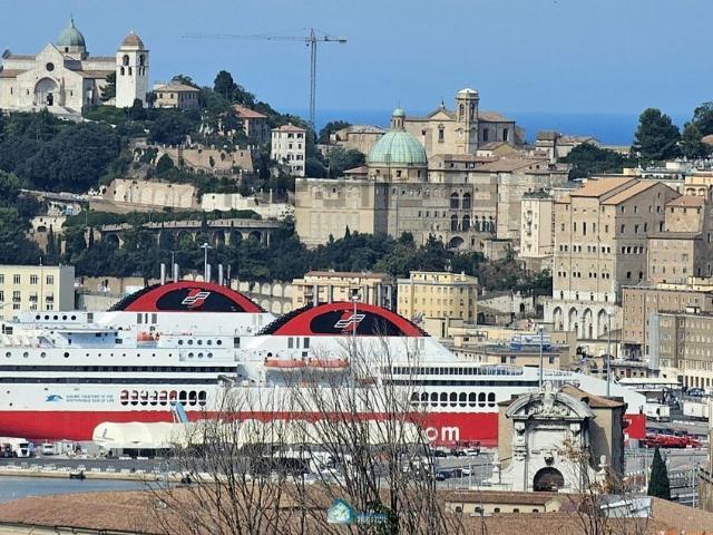 Appartamento in vendita di 135 m² in Via Scrima, 30
