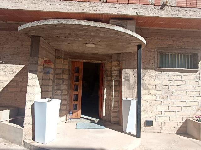 Appartamento in vendita di 135 m² in Via Senna