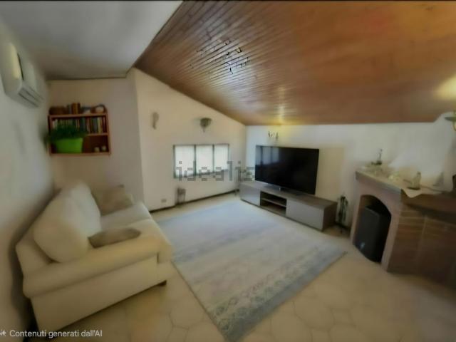 Appartamento in vendita di 135 m² in Via Stampa