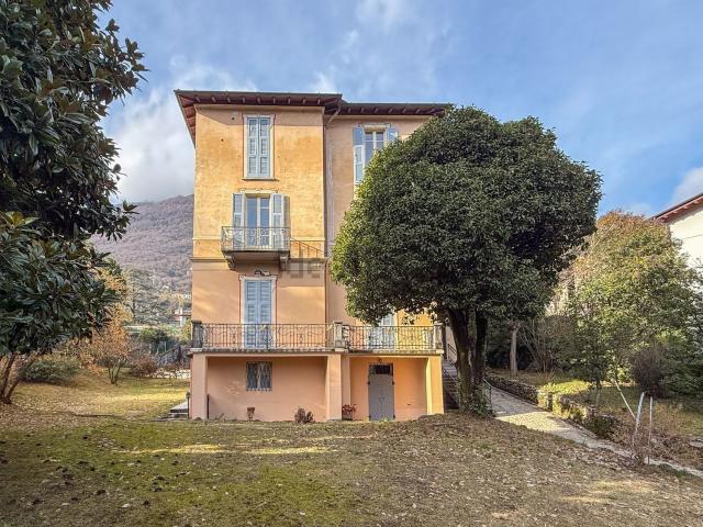 Appartamento in vendita di 135 m² in Via Statale