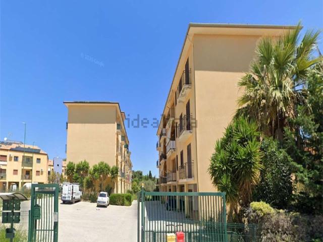 Appartamento in vendita di 135 m² in Via Padre Pio da Pietralcina, 2