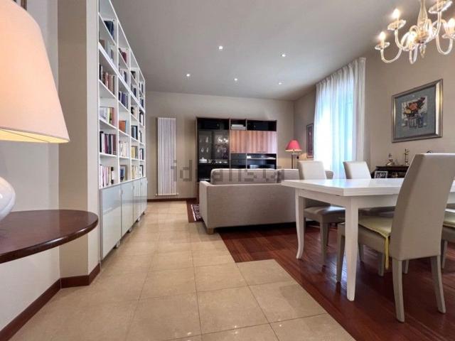 Appartamento in vendita di 135 m² in Via Paolo Caliari
