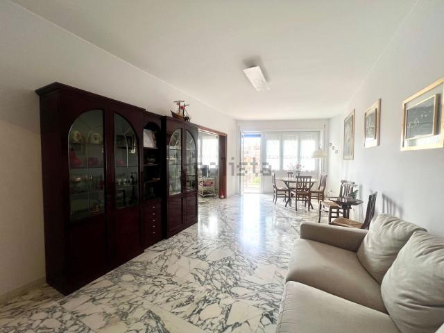 Appartamento in vendita di 135 m² in Via Paola Falconieri, 19