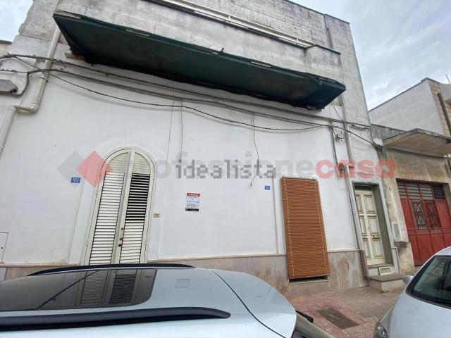 Appartamento in vendita di 135 m² in Via Roma, 122