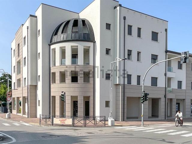 Appartamento in vendita di 135 m² in Via Roma, 139