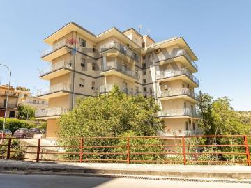 Appartamento in vendita di 135 m² in Via Trani, 59
