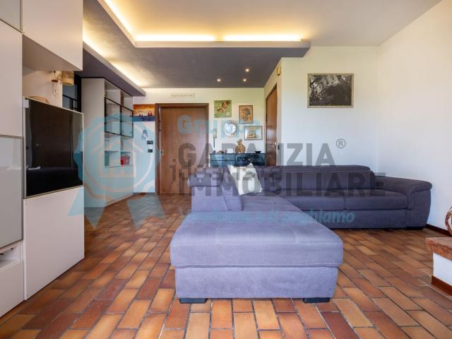 Appartamento in vendita di 135 m² in Via Umberto Nobile, 13
