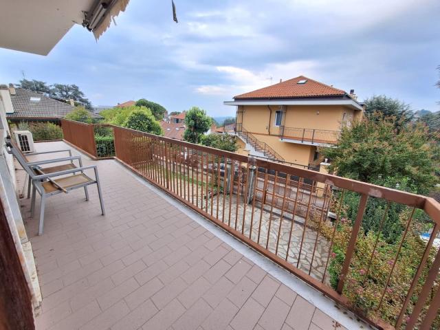 Appartamento in vendita di 135 m² in Via Valle Balbiana, 7