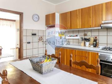 Appartamento in vendita di 135 m² in Via Ventura Vitoni, 57