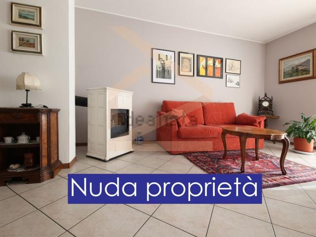 Appartamento in vendita di 135 m² in Via Vittime delle Foibe