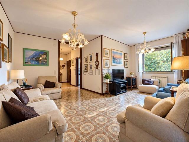 Appartamento in vendita di 135 m² in Via Virgilio, 5