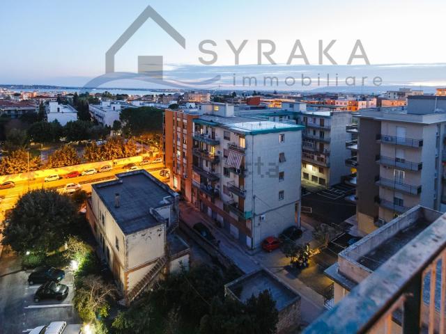 Appartamento in vendita di 135 m² in Viale Teracati, 190