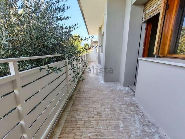 Appartamento in vendita di 135 m² in Viale Vittorio Veneto, 33