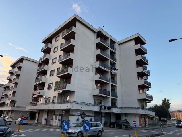 Appartamento in vendita di 135 m² in Viale A. De Crescenzo, 88