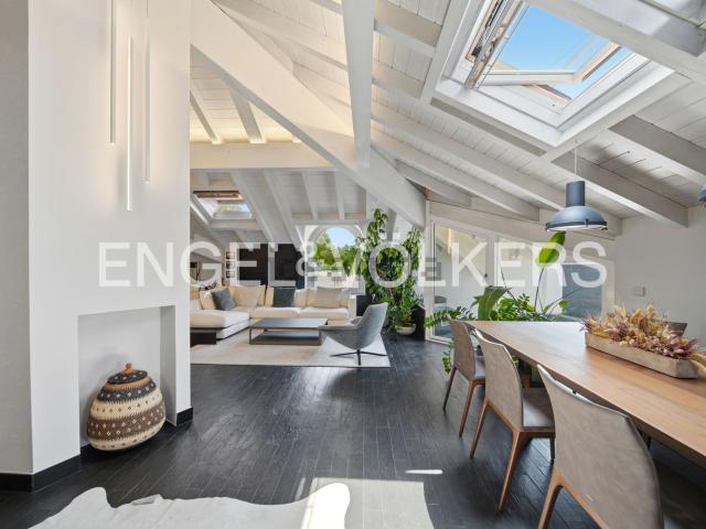 Appartamento in vendita di 135 m² in Viale Carlo Noè, 73