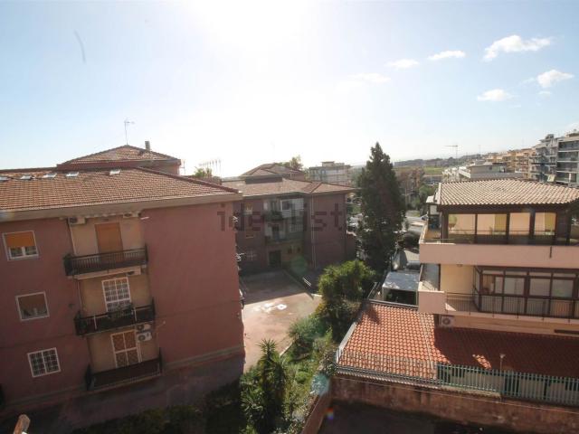 Appartamento in vendita di 135 m² in Viale Mario Rapisardi, 643