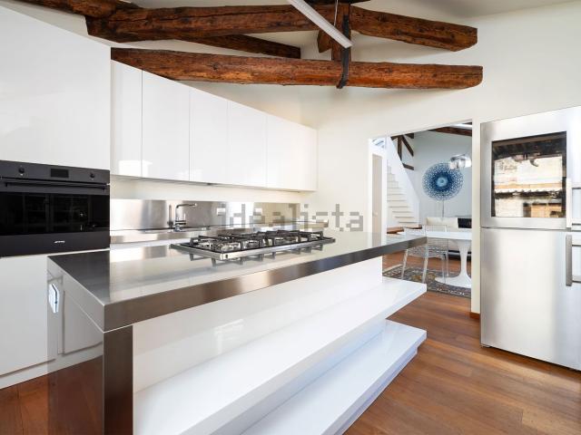 Appartamento in vendita di 135 m² in Calle al Ponte Sant&apos Antonio, 5607