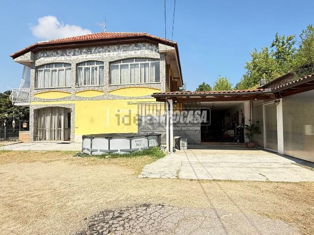 Appartamento in vendita di 135 m² in Località Valgera, 105