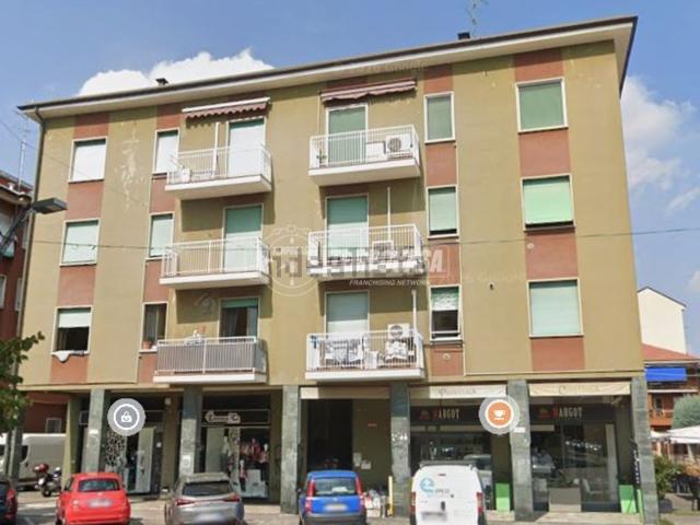 Appartamento in vendita di 135 m² in Piazza Andrea Costa, 20