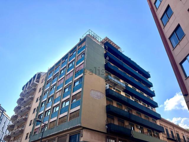 Appartamento in vendita di 135 m² in Piazza Don Luigi Sturzo