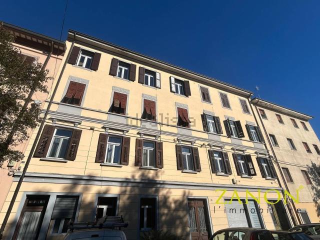 Appartamento in vendita di 135 m² in Piazza Nicolò Tommaseo, 24
