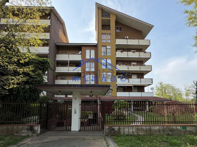 Appartamento in vendita di 136 m² in Via Giuseppe Parini, 37