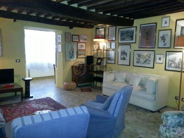Appartamento in vendita di 136 m² in Via Guglielmo Oberdan