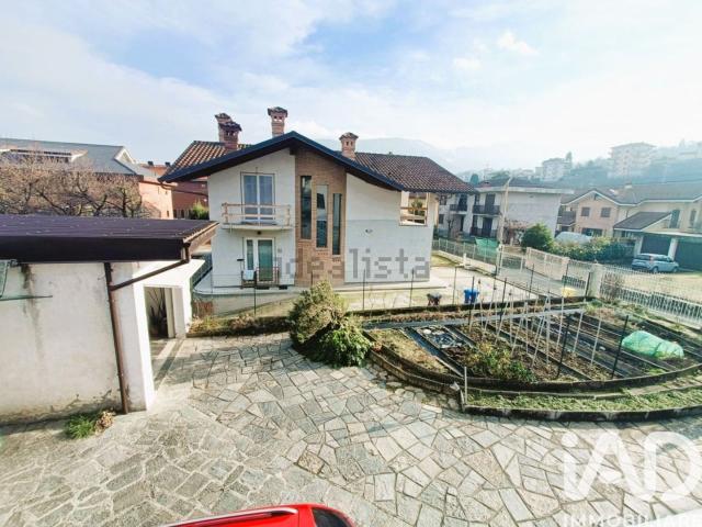 Appartamento in vendita di 136 m² in Via della Libertà, 19