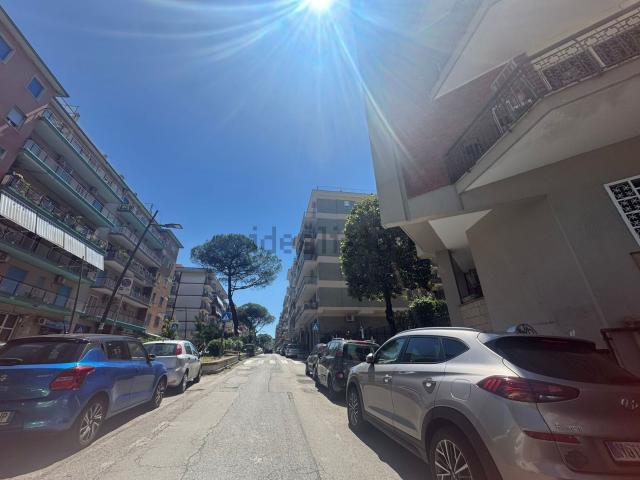 Appartamento in vendita di 136 m² in Via Edoardo Nicolardi