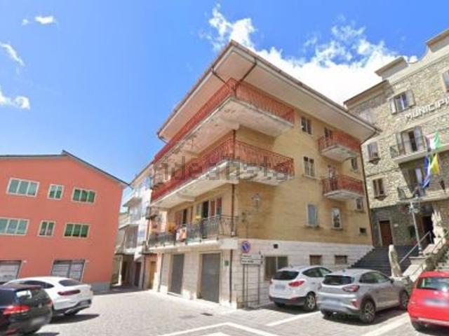 Appartamento in vendita di 136 m² in Via Erasmo Colapietro