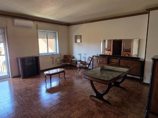 Appartamento in vendita di 136 m² in Via Eschilo, 43