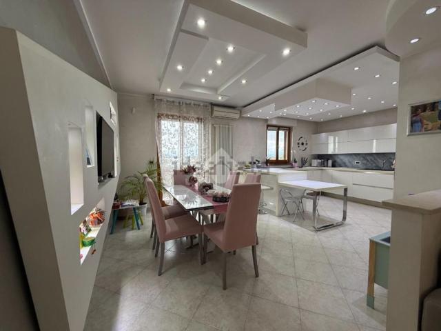 Appartamento in vendita di 136 m² in Via Europa