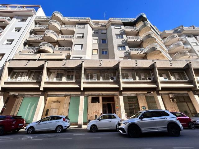 Appartamento in vendita di 136 m² in Via John F. Kennedy, 37