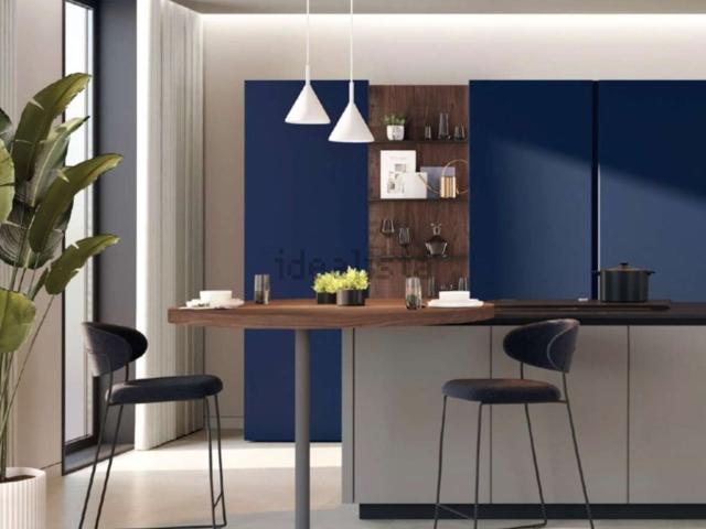 Appartamento in vendita di 136 m² in Via Lago Calamone