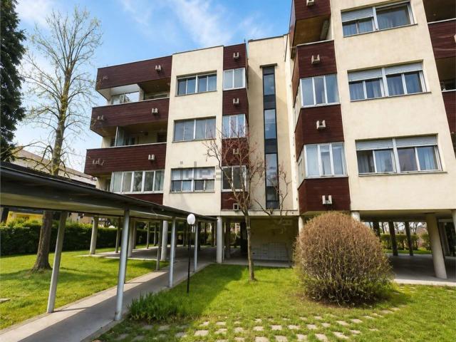 Appartamento in vendita di 136 m² in Via Larghe, 3