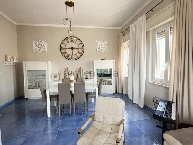 Appartamento in vendita di 136 m² in Via Marconi, 11