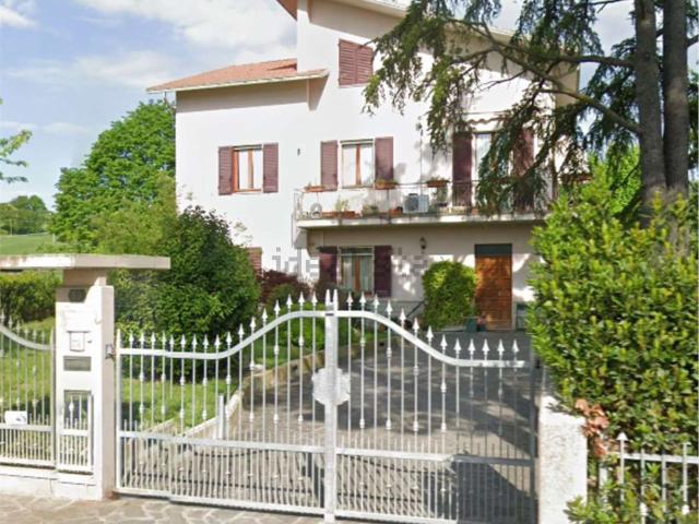 Appartamento in vendita di 136 m² in Via Nevola, 59
