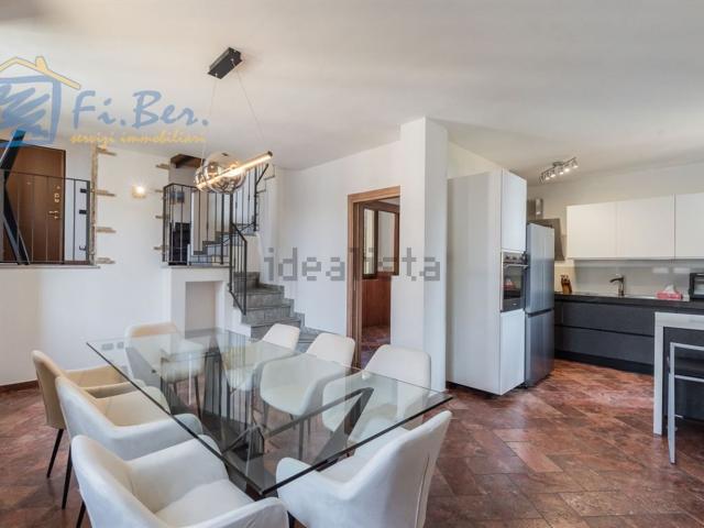 Appartamento in vendita di 136 m² in Via San Francesco D&apos Assisi