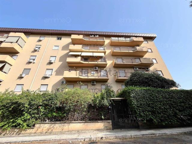 Appartamento in vendita di 136 m² in Via P. L. Deodato, 22