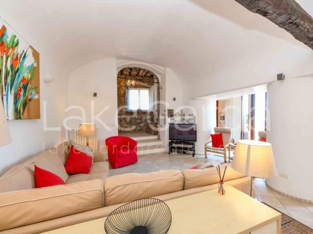 Appartamento in vendita di 136 m² in Via Peracque, 7